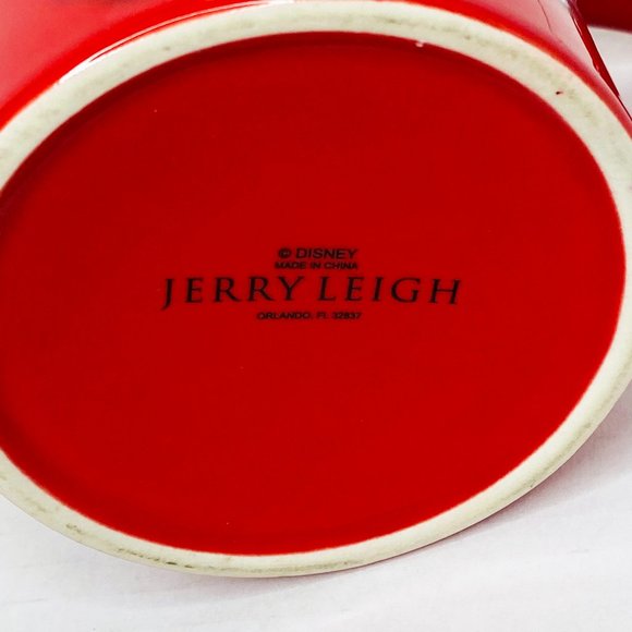 Minnie Mouse Ceramic Red Coffee Mug - Picture 5 of 5